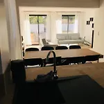 Maison Face Acces Plage, 4 Chambres, 11 Personnes بيت للعطل *