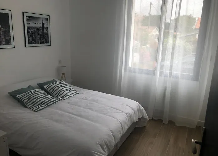 Maison Face Acces Plage, 4 Chambres, 11 Personnes Feriehus *